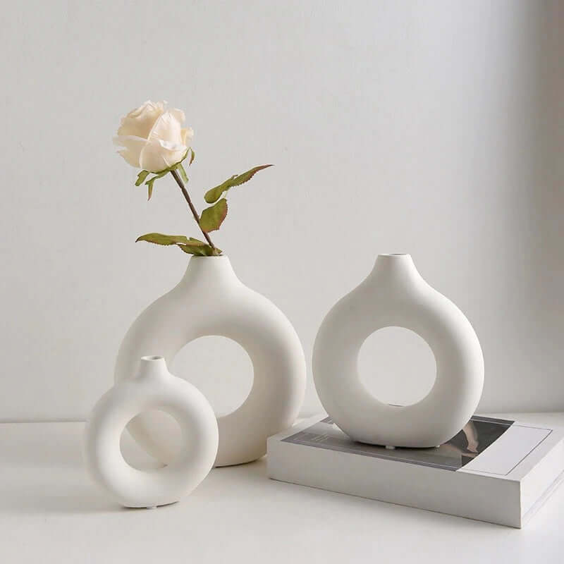 Imitation Ceramic Pure White Donut Vase - Decorative Table Ornament