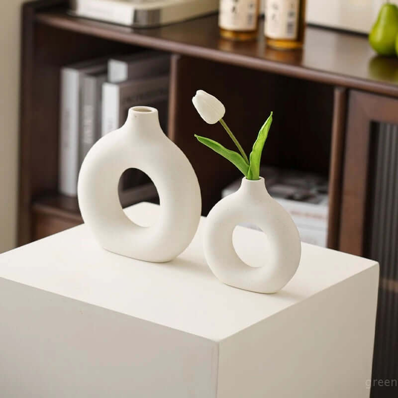 Imitation Ceramic Pure White Donut Vase - Decorative Table Ornament