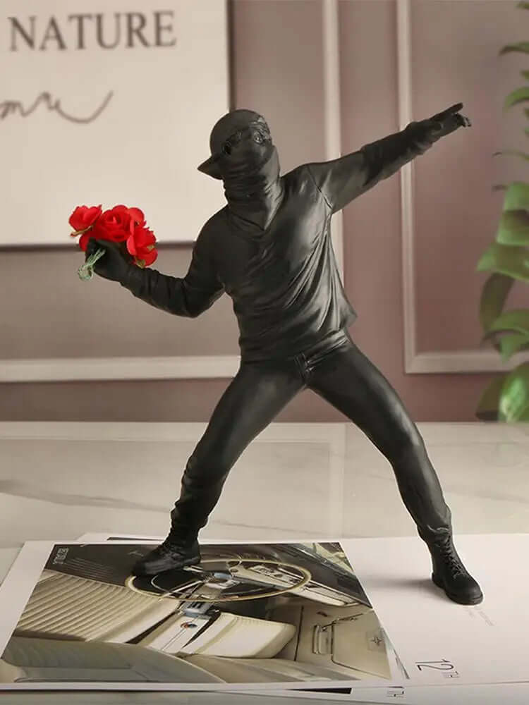 Modern Art Banksy Resin Flower Thrower Statuele X5M6