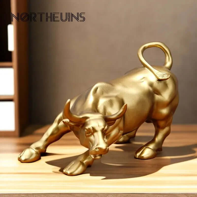 NORTHEUINS Wall Street Bull Market Resin Ornament -