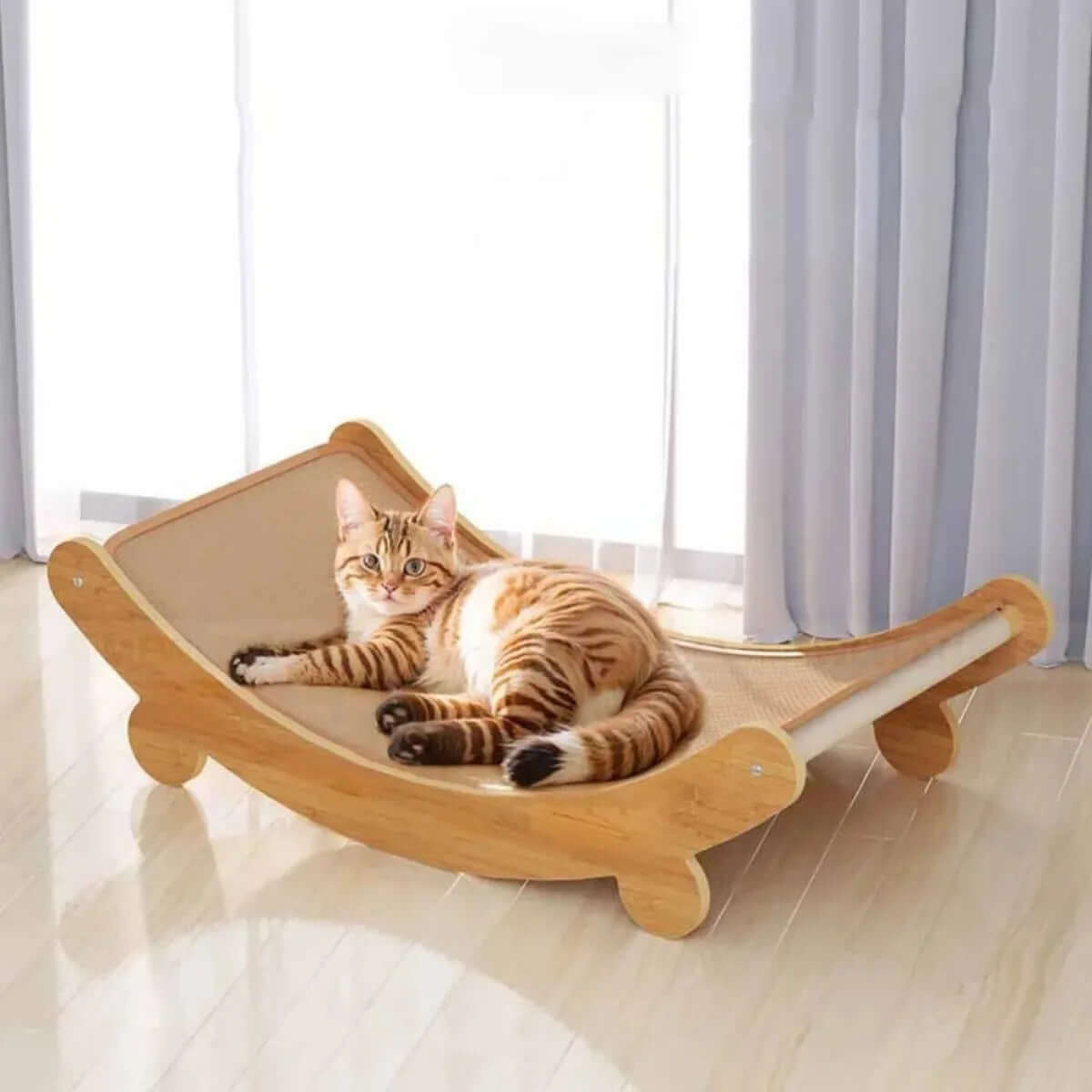 Wooden Cat Scratching Pad & Multifunctional Bed